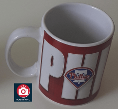 Hrnek MLB Philadelphia Phillies Large Font FOCO Brand